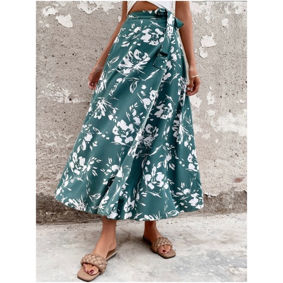 Boho Floral Print Wrap maxi Skirt - Picture 2 of 12